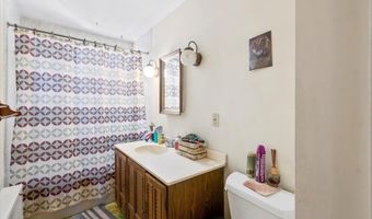 126 Washington Ave, Bennington, VT 05201