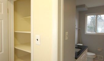 1901 N QUEBEC St N Upper Unit, Arlington, VA 22207