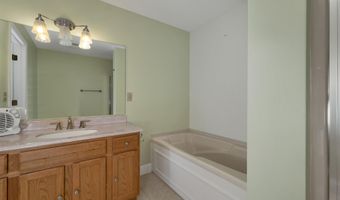 69 Birch Glen Dr 12, Bennington, NH 03442