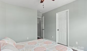8 Secrest Dr, Arden, NC 28704