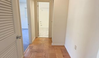 10661 WEYMOUTH St 101, Bethesda, MD 20814