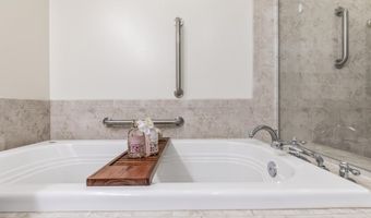18 Upena Ln E104, Kihei, HI 96753