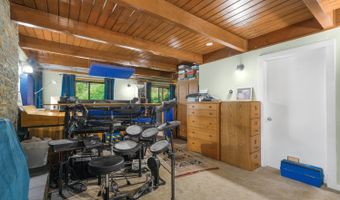 20151 S HENRICI Rd, Oregon City, OR 97045