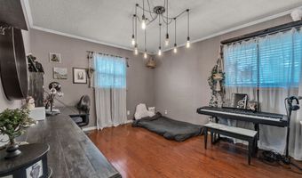 212 Circle Dr, Alvarado, TX 76009