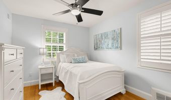 5606 WILSON Ln, Bethesda, MD 20814