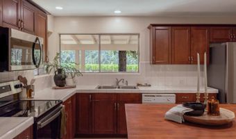 1050 White Cottage Rd N, Angwin, CA 94508