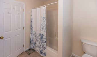 85 McVeagh Rd, Westbrook, CT 06498