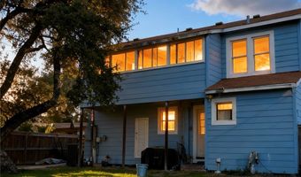 218 S 8th St, Aransas Pass, TX 78336