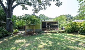 160 Crestview Cir, Athens, GA 30606