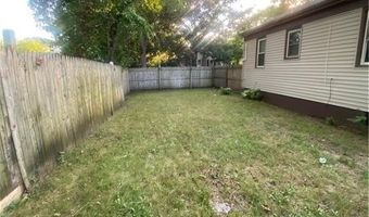 316 Manolla Ave, Warwick, RI 02888