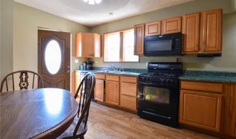 12012 Silver Creek Rd, Alhambra, IL 62001