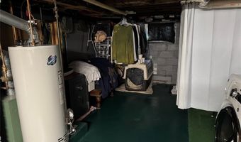 131 Hickory Ave, Bergenfield, NJ 07621