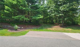 16 Leonard Dr, North Smithfield, RI 02896