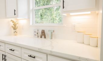 421 Anderson Dr, Alice, TX 78332
