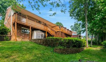 4006 JUSTINE Dr, Annandale, VA 22003
