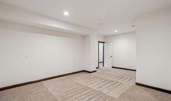 218 34th St SE, Altoona, IA 50009