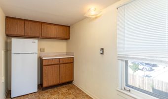 607 6th St, Ames, IA 50010