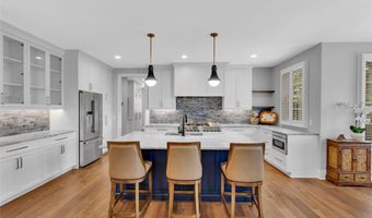133 Woodford Dr, Adams Twp., PA 16033