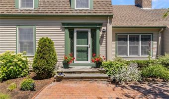227 Prospect Ave, Middletown, RI 02842