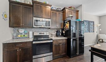 1309 N 158th Ter, Basehor, KS 66007