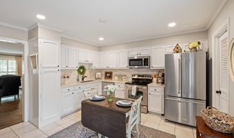 18 S Stratford, Athens, GA 30605