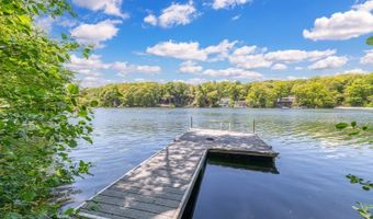 361 E Lakeshore Dr, Alloway, NJ 07422