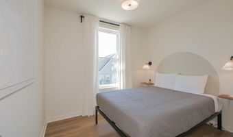 128 N Rhode Island Ave, Atlantic City, NJ 08401