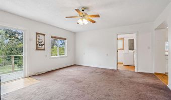 304 E Plum St, Anamosa, IA 52205