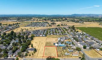 3829 Elwin Ln, Santa Rosa, CA 95403