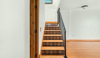 5249 Colodny 8, Agoura Hills, CA 91301