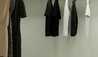 421 Robin St, Angleton, TX 77515