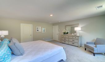842 Adelston Ln, Weaverville, NC 28804