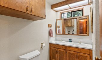 55482 DELTA Rd, Blue River, OR 97413