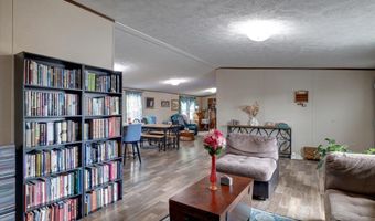 2106 E 24th St, Bedford, IN 47421