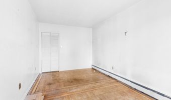 42 E 40th St, Bayonne, NJ 07002