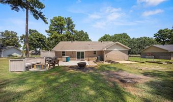 702 Kamak Dr, Beebe, AR 72012