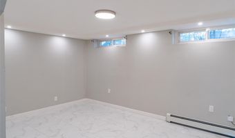 168 Oldfield Ave, Amityville, NY 11701