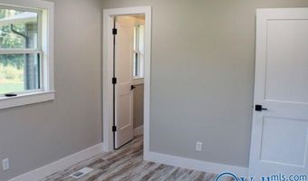 507 Longwood Dr, Arab, AL 35016