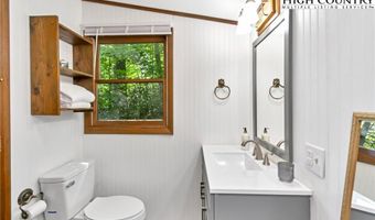 236 Laurel Ridge Rd, Banner Elk, NC 28604
