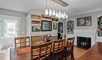 50 Charles St, Bristol, RI 02809