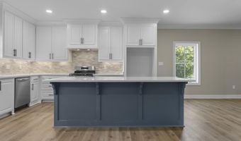 143 Miramar Ave, Biloxi, MS 39530