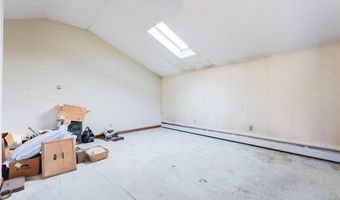 418 River Rd, Lincoln, RI 02865