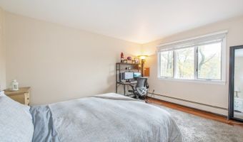 312 Mountainside Dr, Alloway, NJ 07422