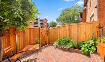 535 COLECROFT Ct, Alexandria, VA 22314