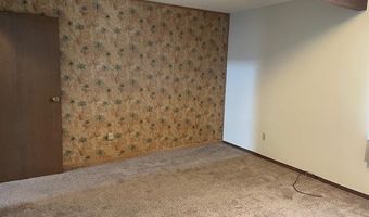 1020 Carriage Ln, Casper, WY 82609
