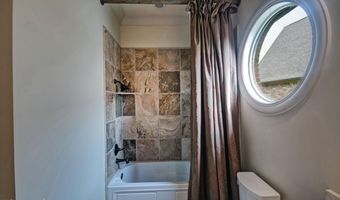120 Port Ln, Brandon, MS 39047