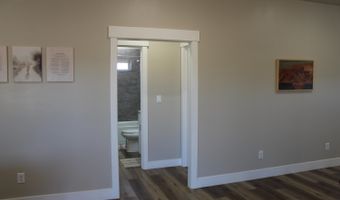 1015 E Canyon Dr, Big Water, UT 84741