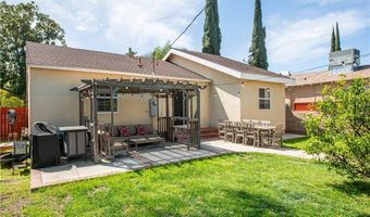 17561 Bullock St, Encino, CA 91316