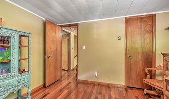 24483 Cave Creek Rd, Abingdon, VA 24211