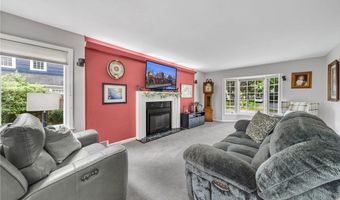 53 Jordan Rd, Amherst, NY 14221